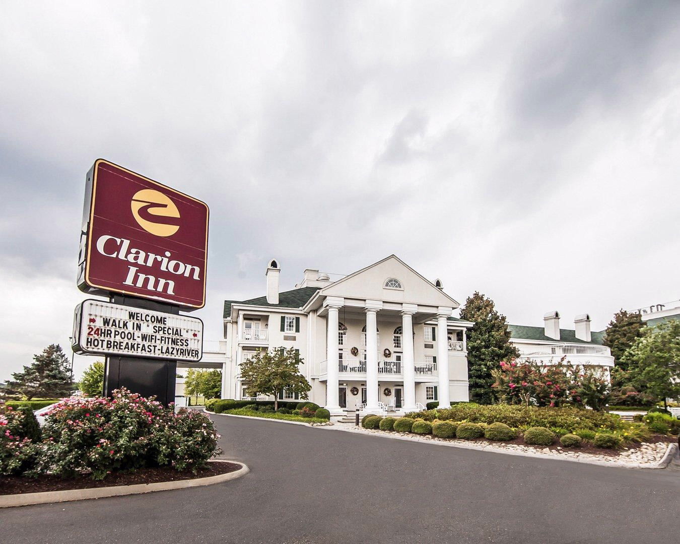 Clarion Inn Willow River Sevierville Exterior foto