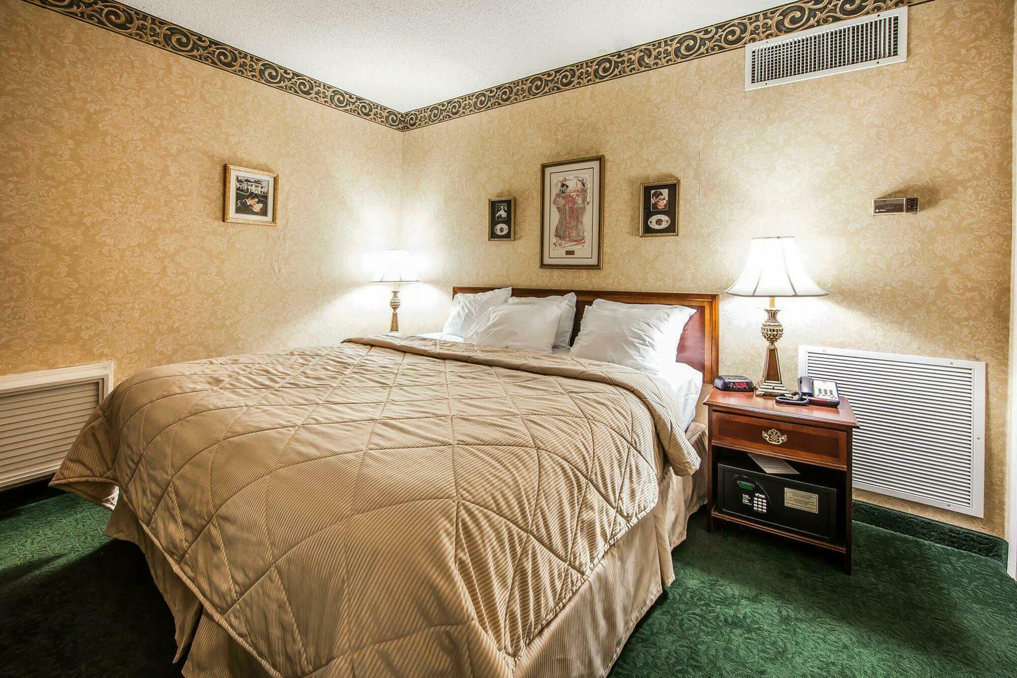 Clarion Inn Willow River Sevierville Exterior foto